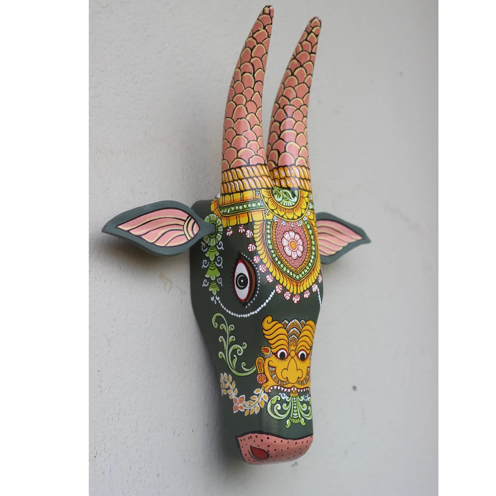 Hand-painted Pattachitra Cow Head Dark Green - Image 4