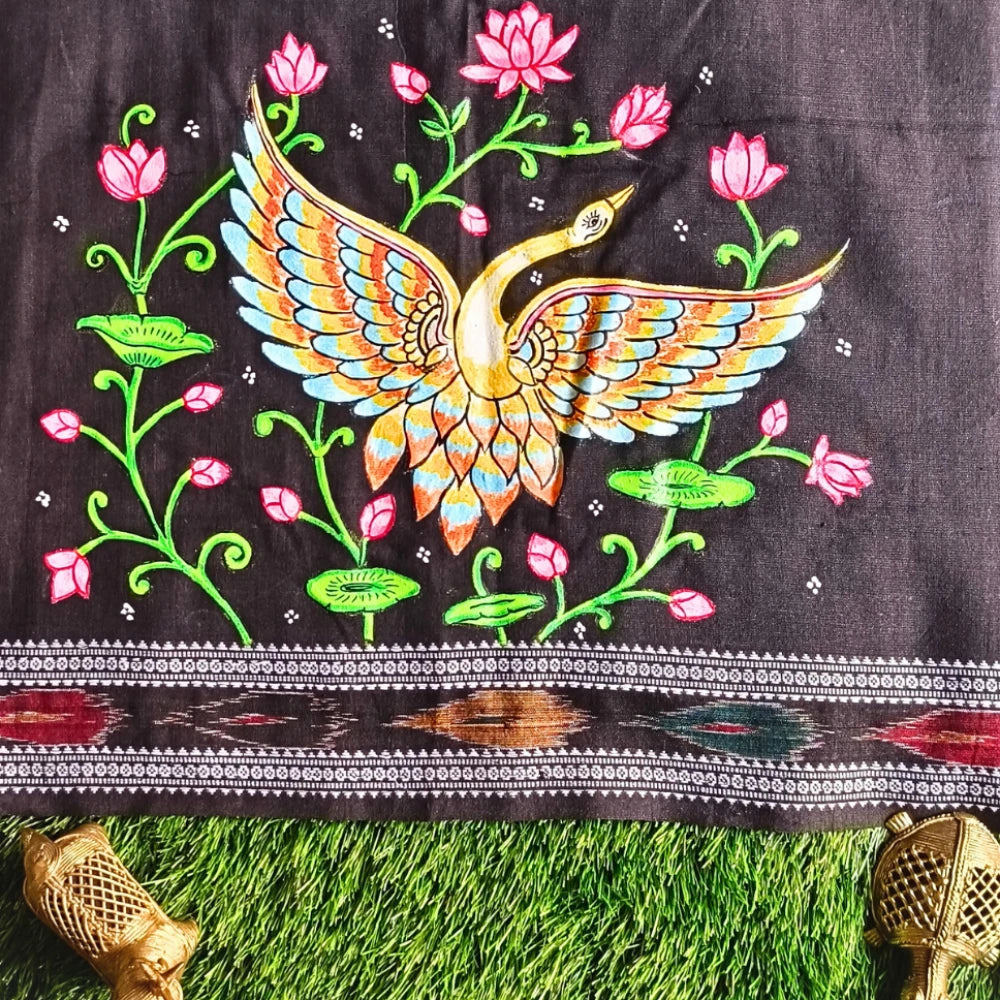 Hand-painted Pattachitra A Flying Bird In Betweeen Lotus| Maavni - Image 2