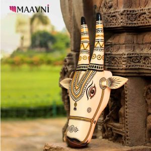 Hand-painted Pattachitra Cow Head Off white