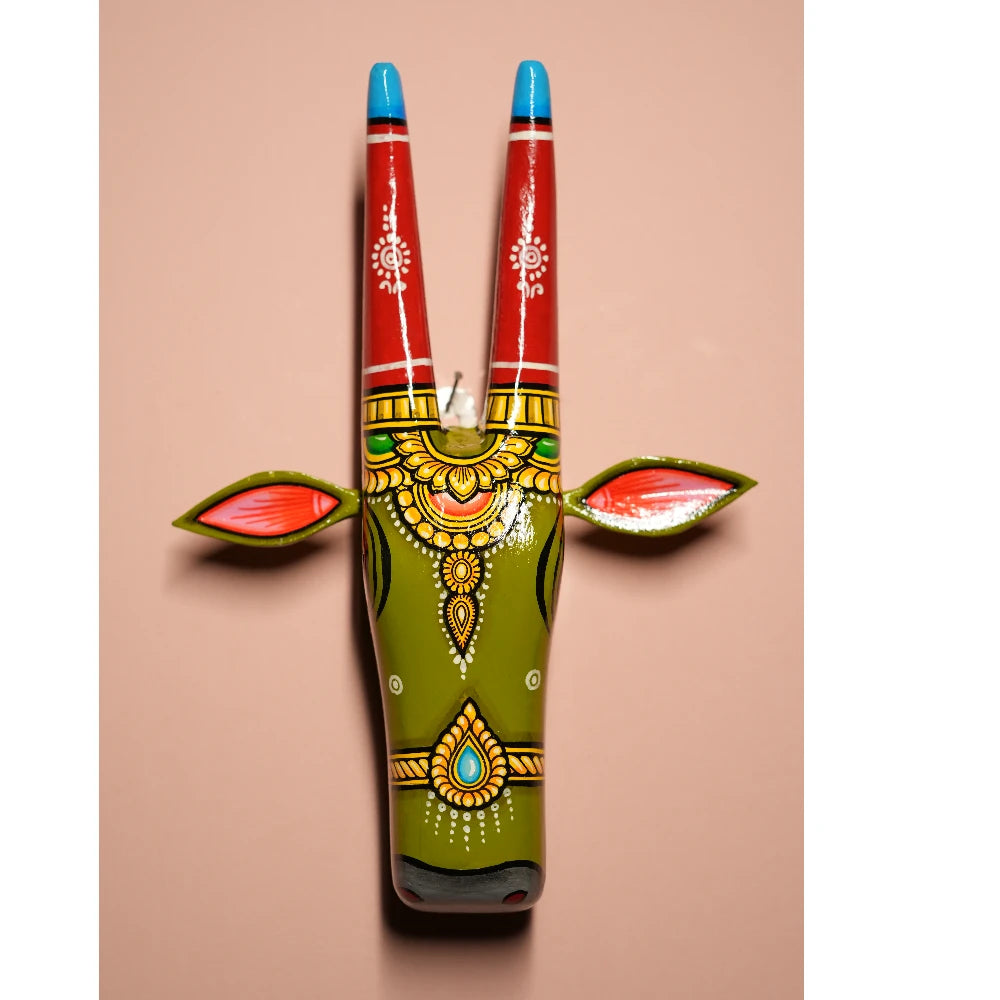 Hand-painted Pattachitra Cow Head Mehandi Green - Image 2
