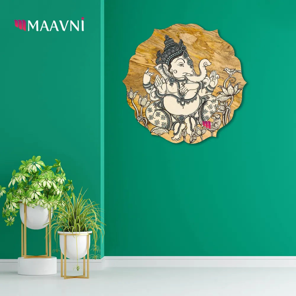 Hand-painted Pattachitra Floral Shape Ganesha Wall Plate | Maavni - Image 3