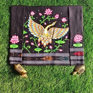 Hand-painted Pattachitra A Flying Bird In Betweeen Lotus| Maavni