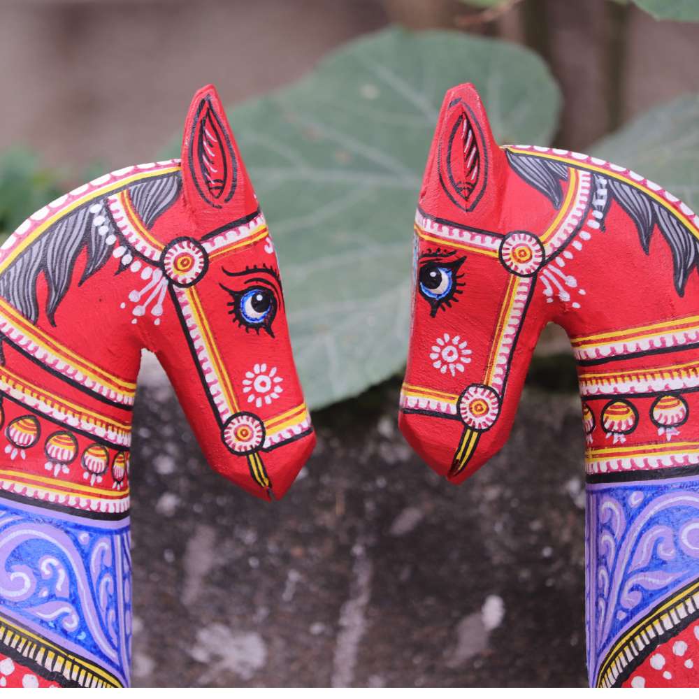 Hand-painted Pattachitra Wooden Horses Painting | Maavni - Image 4