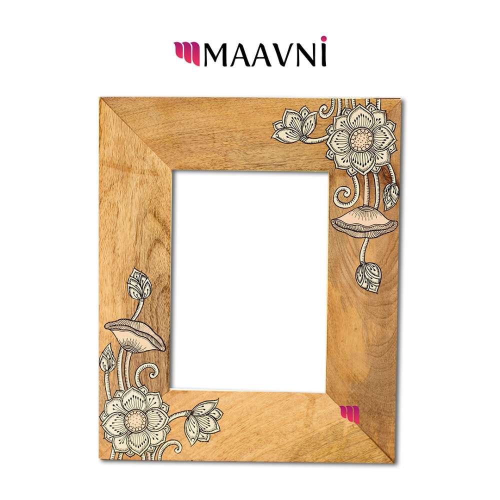 Hand-painted Pattachitra And Lotus Photo Frame Decor | Maavni - Image 2