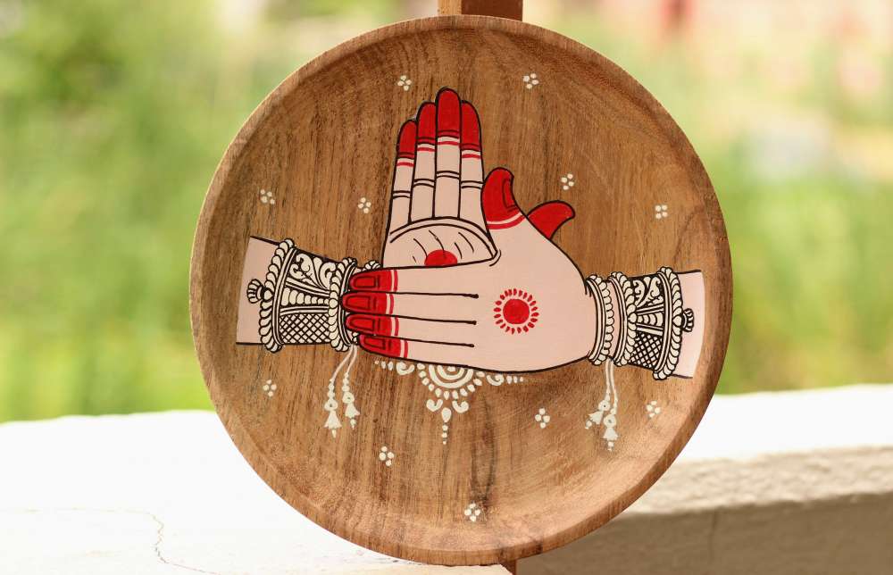 Hand-painted Pattachitra Mudra Wall Plate | Maavni