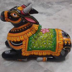 Hand-painted Pattachitra Nandi With Lotus Chadar Decor | Maavni